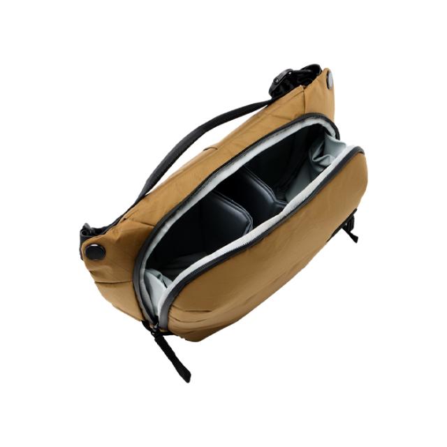 PEAK DESIGN EVERYDAY SLING 6L V2 - COYOTE