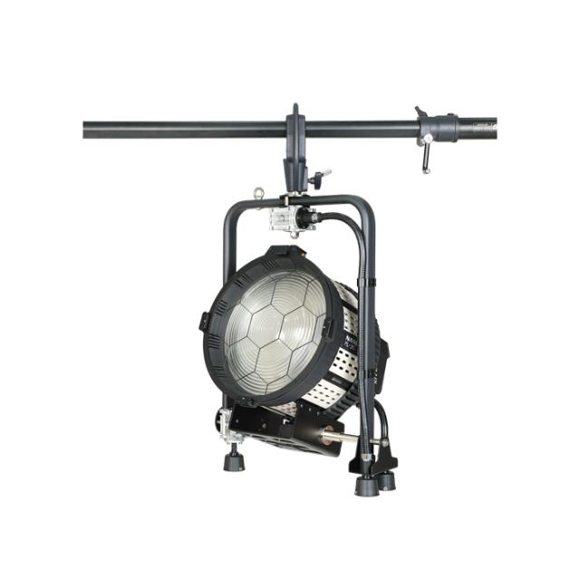 NANLUX FL-35 FRESNEL W. POLE-OPERATED YOKE