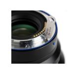 ZEISS131308-LANG1-7dd36e6e-85ed-4a64-9041-d8e1215b9a7a